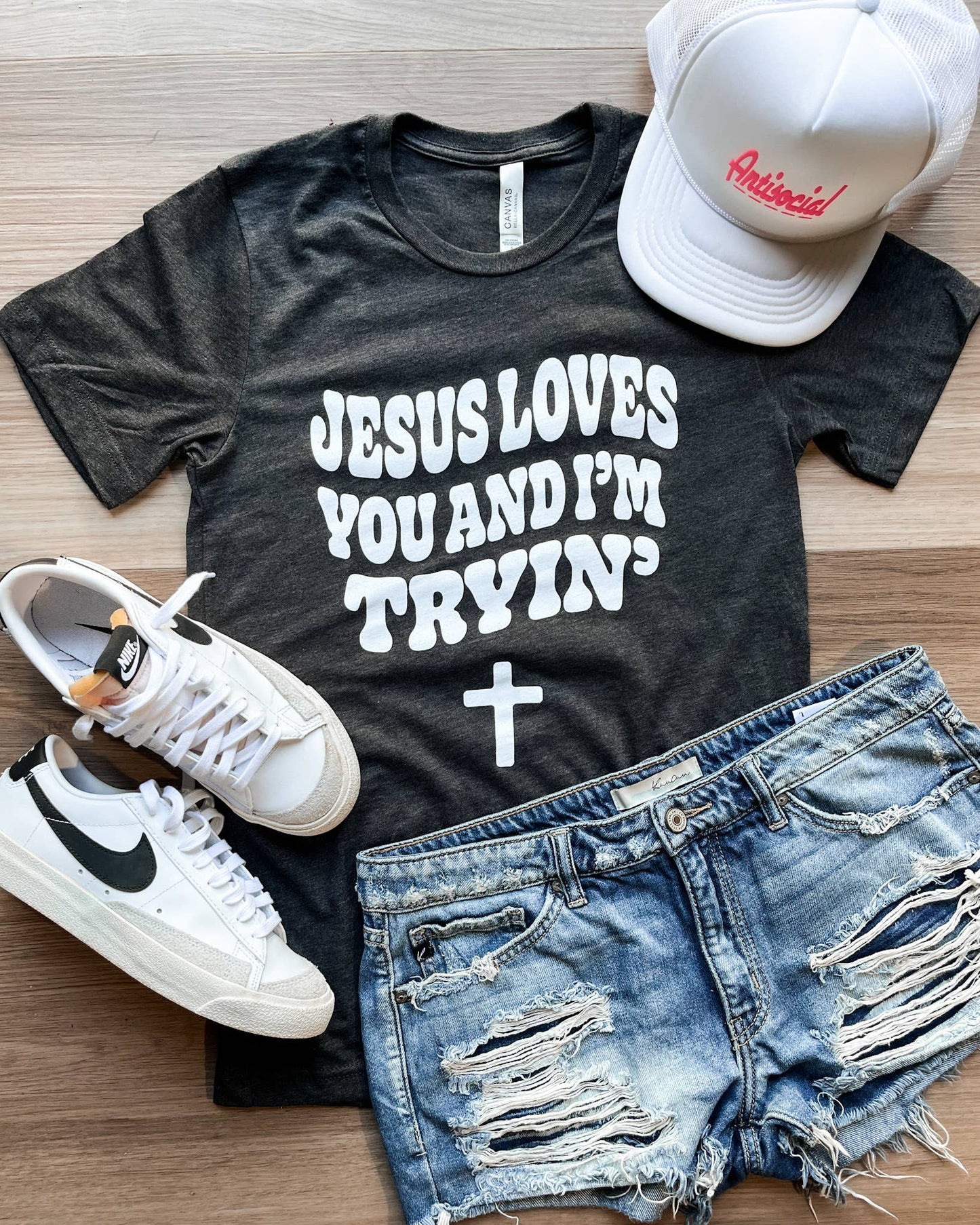 Jesus Loves You And I'm Tryin'